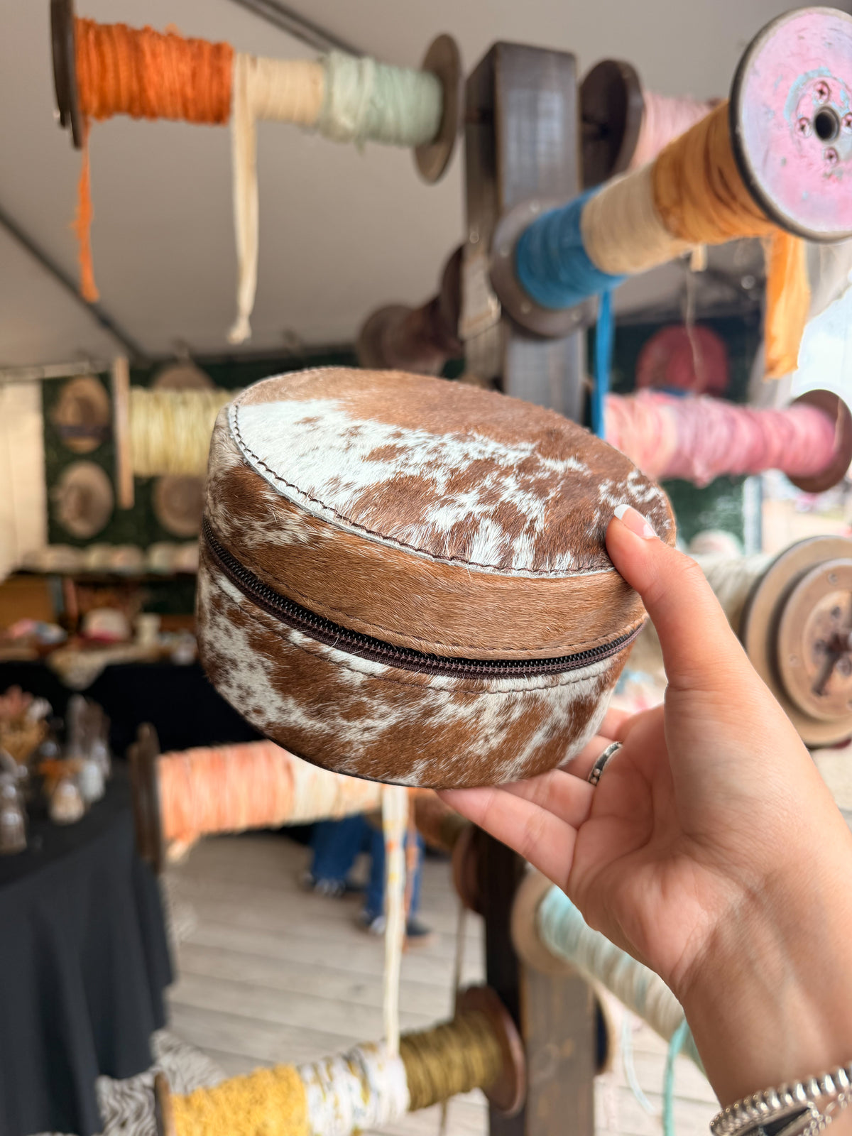 Circle Cowhide Jewelry Box