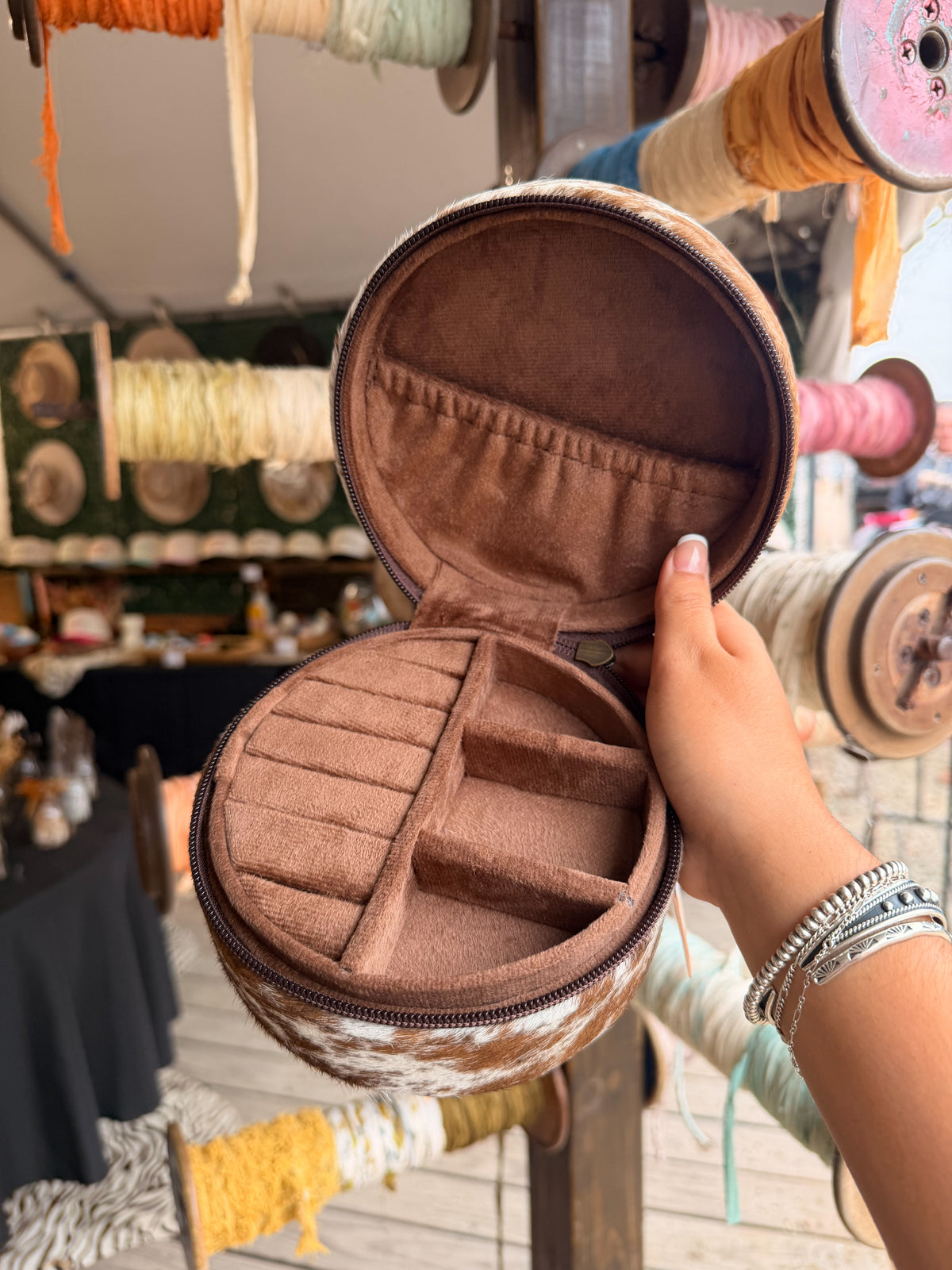 Circle Cowhide Jewelry Box